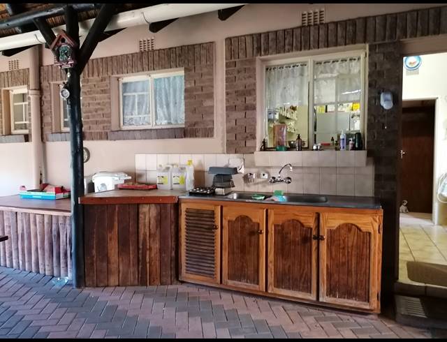 3 BEDROOM HOUSE SOLD IN STILFONTEIN EXT 1